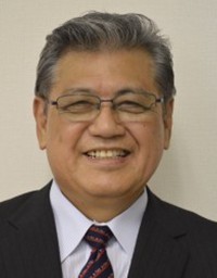 元那覇税務署長・税理士　伊計　孔雄先生